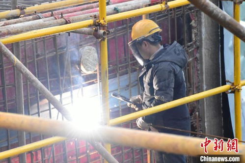 投資10億元！中建材合肥技術(shù)中心項(xiàng)目全面封頂 匯聚綠色建材創(chuàng)新力量，樹(shù)立施工現(xiàn)場(chǎng)材料選型標(biāo)桿